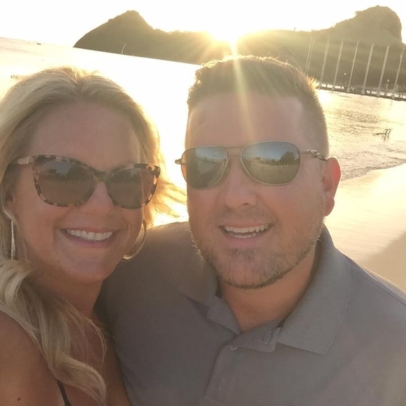 Meet your Posher, Lauren - Picture 1 of 1